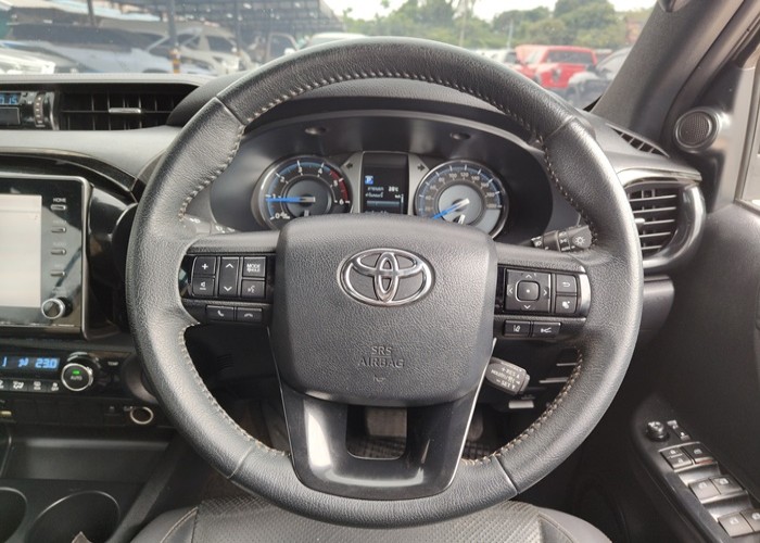 2021 TOYOTA HILUX ROCCO HIGHT DOUBLE CAB 2.4 2WD AT bronze